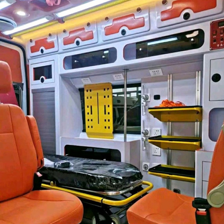 长顺长途救护车护送病人租赁价格